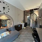 Lingueglietta Loft 아파트