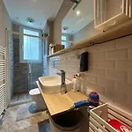 Loft Apartment *